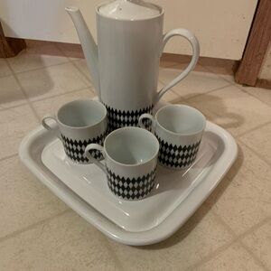 Modern White and Black Drinkware Set with Tray